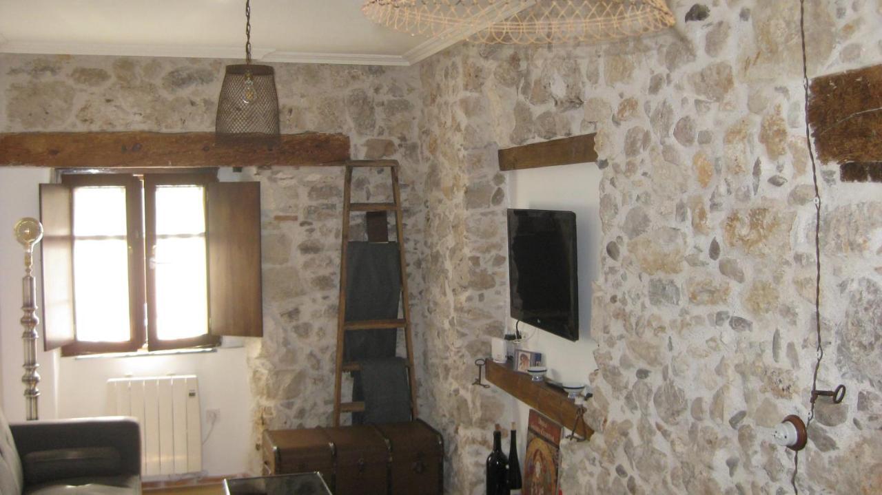 Alojamiento De Piedra Con Encanto Burgo Εξωτερικό φωτογραφία